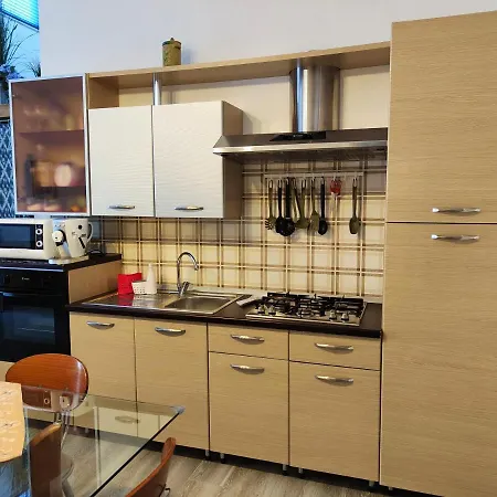 Seaside Marina Retreat: 2br With Pool & Access Apartment Alcamo Marina