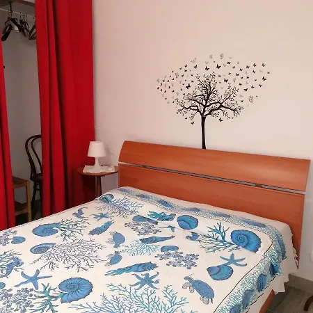 Seaside Marina Retreat: 2br With Pool & Access Alcamo Marina