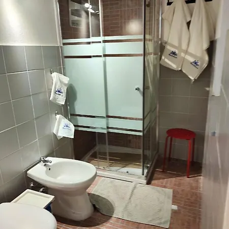 Seaside Marina Retreat: 2br With Pool & Access Apartment *